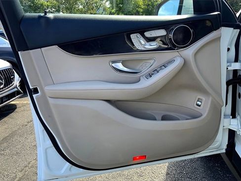 Certified 2021 Mercedes-Benz GLC 300 image 18