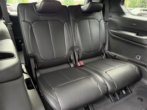 New 2025 Jeep Grand Cherokee L Limited w/ Luxury Tech Group II image 15