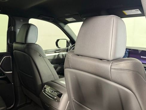 New 2026 Cadillac Escalade 4WD image 32