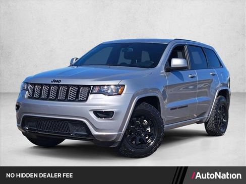 Used 2021 Jeep Grand Cherokee Laredo X RWD image 1