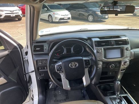 Used 2016 Toyota 4Runner SR5 RWD image 14