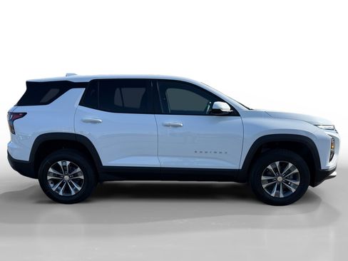 New 2026 Chevrolet Equinox LT image 6