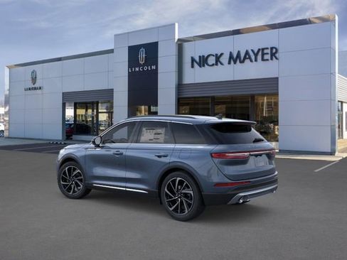 New 2026 Lincoln Corsair Reserve image 4