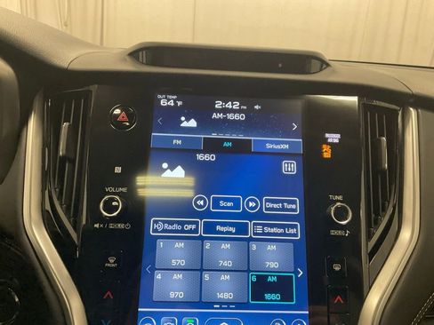 Used 2024 Subaru Outback Touring image 4