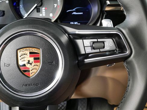 New 2026 Porsche Macan AWD/4WD image 12