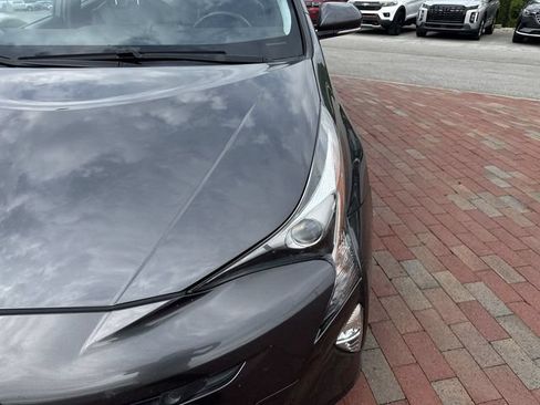 Used 2017 Toyota Prius Four FWD image 23