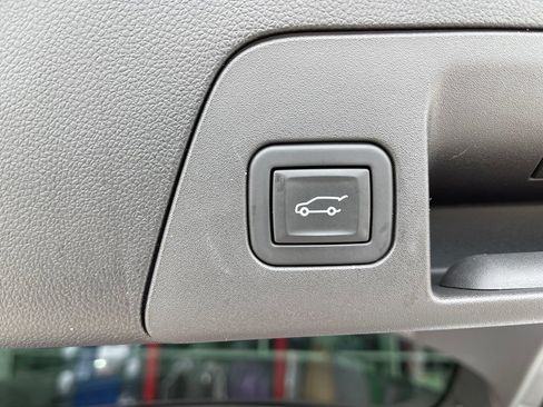 Used 2024 Buick Envision Preferred AWD/4WD image 11