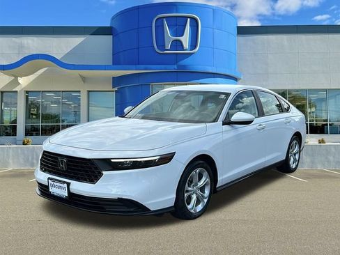 Used 2024 Honda Accord LX image 3