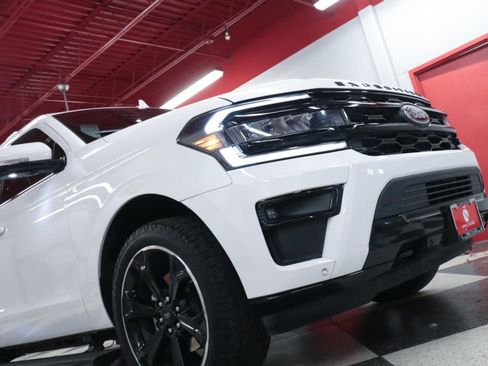 Used 2022 Ford Expedition Max Limited image 38
