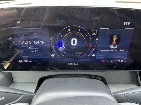 Used 2024 Chevrolet Traverse LT FWD image 12