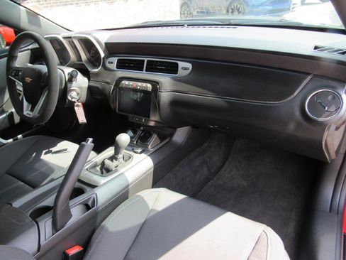 Used 2014 Chevrolet Camaro SS w/ SS Performance Package RWD image 41