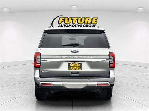 Certified 2024 Ford Expedition Limited image 5