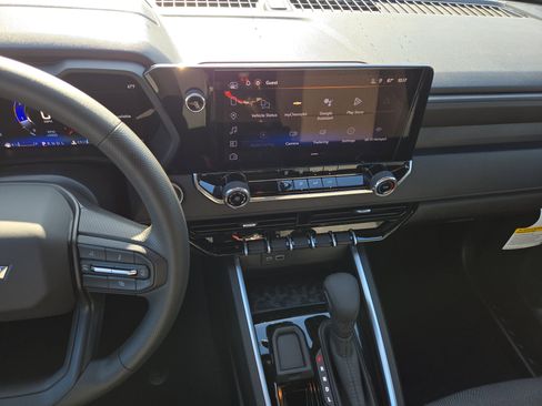 New 2026 Chevrolet Colorado W/T image 21