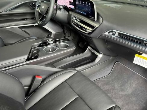 New 2026 Cadillac Lyriq Premium Luxury AWD/4WD image 16