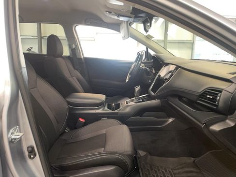 Used 2024 Subaru Outback Premium AWD/4WD image 18