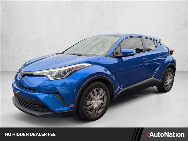 Used 2019 Toyota C-HR LE FWD image 1