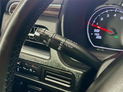 Used 2023 Chevrolet Suburban LS image 5