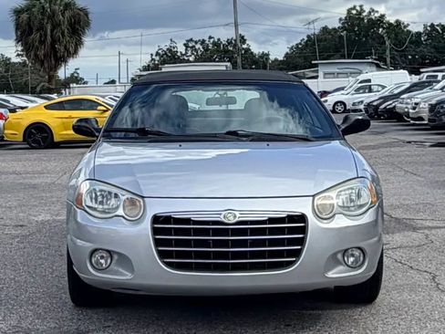 Used 2004 Chrysler Sebring LXi FWD image 2