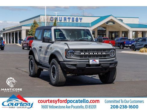 New 2026 Ford Bronco 2-Door AWD/4WD image 1