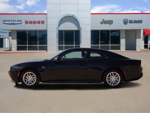 Used 2025 Dodge Charger R/T w/ Quick Order Package 25M R/T image 3