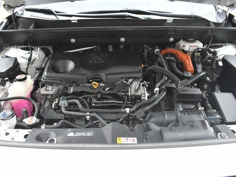 Used 2021 Toyota RAV4 XLE w/ XLE Grade Weather Package AWD/4WD image 29