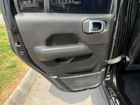 Used 2021 Jeep Wrangler Unlimited Rubicon 4xe w/ Steel Bumper Group image 35