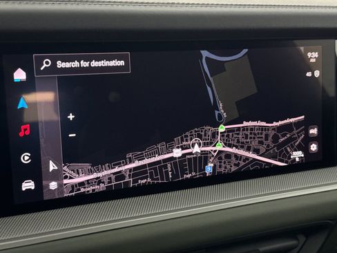 Certified 2025 Porsche Cayenne Coupe image 23