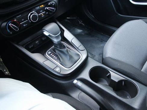 Used 2023 Kia Soul LX w/ LX Technology Package image 10