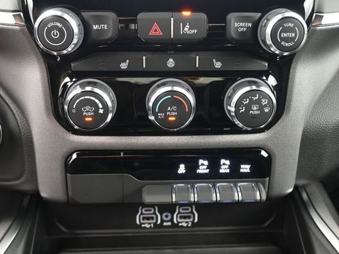 New 2026 RAM 1500 Lone Star AWD/4WD image 32