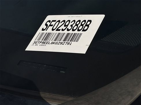 Used 2019 GMC Sierra 1500 AT4 w/ AT4 Premium Package image 11