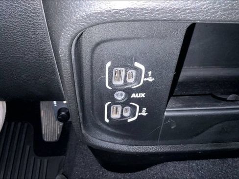 Used 2024 RAM 2500 Big Horn AWD/4WD image 26