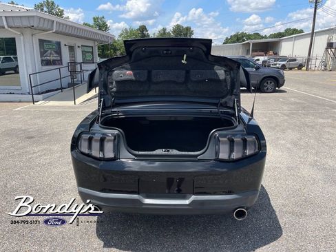 Used 2010 Ford Mustang GT RWD image 14