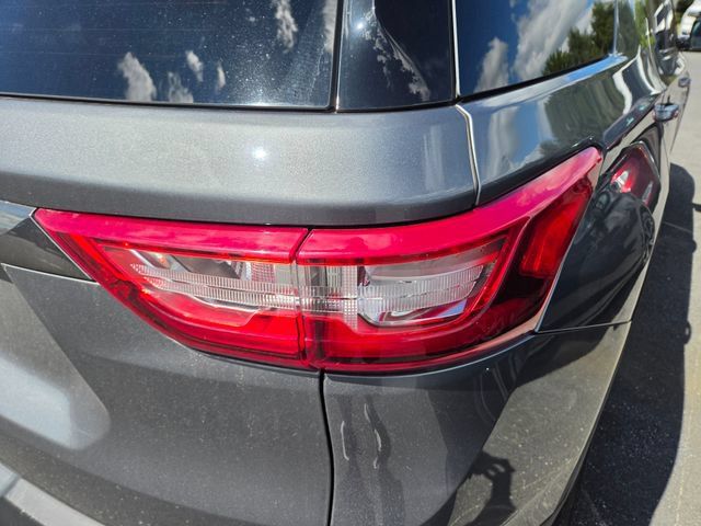 Used 2020 Chevrolet Traverse RS w/ LPO, Floor Liner Package AWD/4WD image 13