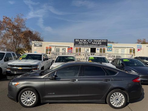 Used 2016 Ford Fusion S FWD image 8
