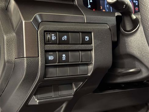 Used 2025 Toyota 4Runner SR5 image 10