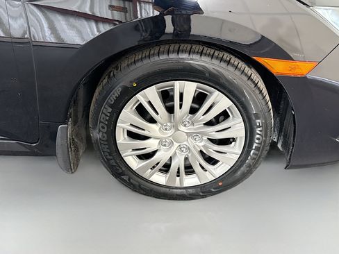 Used 2019 Honda Civic LX image 31