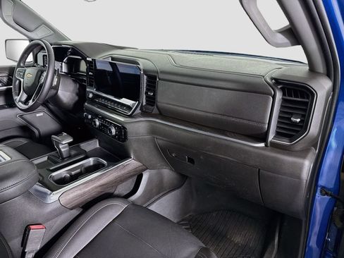 Used 2022 Chevrolet Silverado 1500 LTZ AWD/4WD image 28