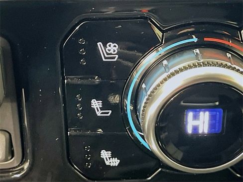 Used 2024 GMC Sierra 1500 SLT w/ SLT Premium Plus Package image 22