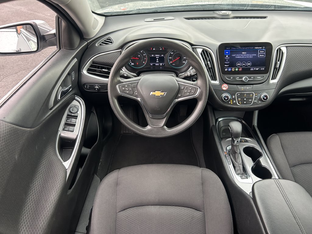 Used 2024 Chevrolet Malibu LT FWD image 26