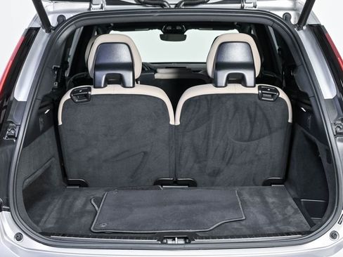 Certified 2025 Volvo XC90 B5 Plus AWD/4WD image 34