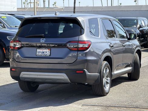 Used 2023 Honda Pilot EX-L image 4