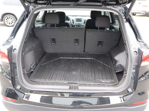 Used 2024 Chevrolet Equinox LT w/ LPO, Floor Liner Package FWD image 32