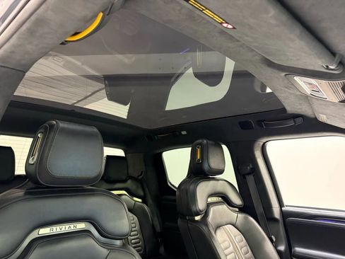 Used 2022 Rivian R1T Launch Edition image 31