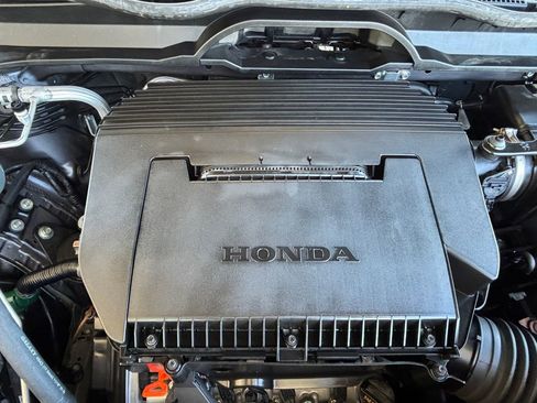 Used 2024 Honda Pilot LX image 31