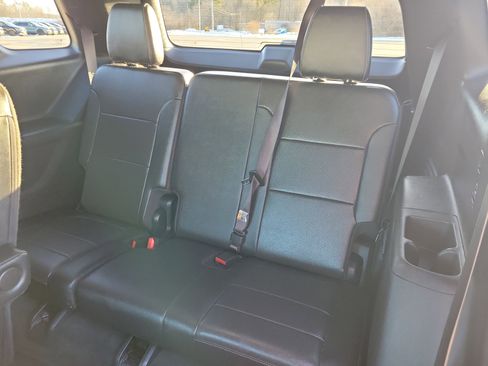 Certified 2023 Chevrolet Traverse Premier w/ LPO, Floor Liner Package image 17