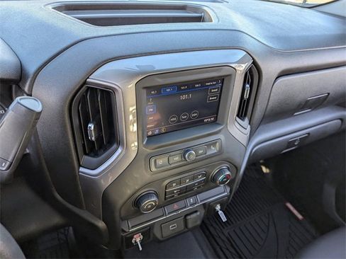 Used 2020 Chevrolet Silverado 2500 W/T image 25