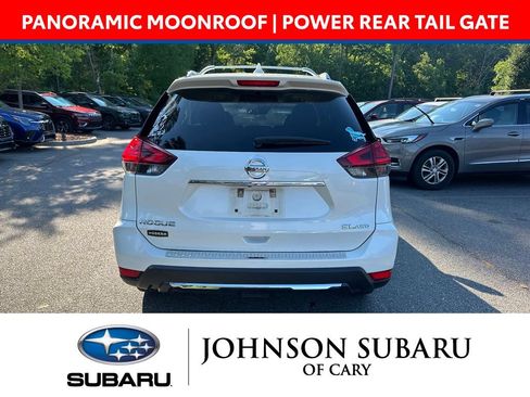 Used 2017 Nissan Rogue SL w/ SL Premium Package AWD/4WD image 4
