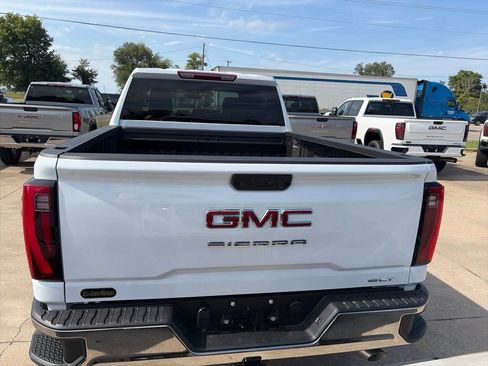 New 2026 GMC Sierra 2500 SLT AWD/4WD image 5