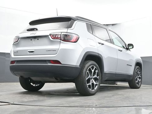 Used 2025 Jeep Compass Limited AWD/4WD image 52