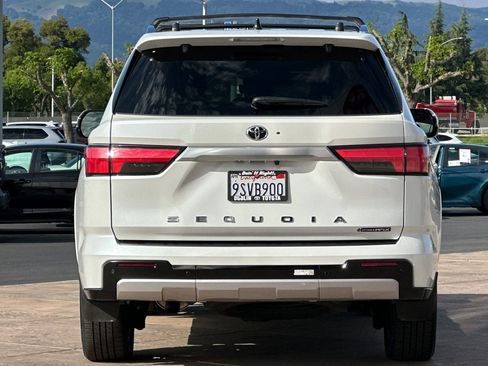 Used 2025 Toyota Sequoia Capstone w/ Tow Technology Package AWD/4WD image 5